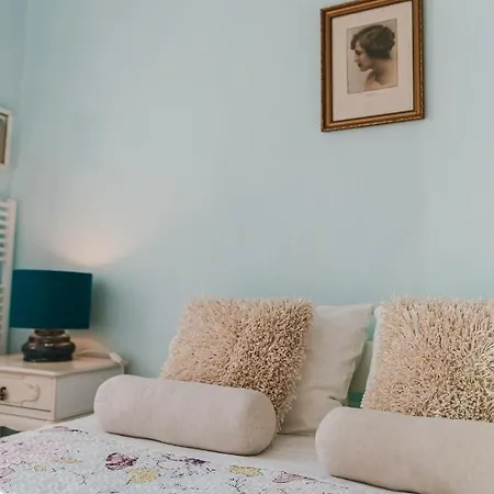 Апартаменты Arya